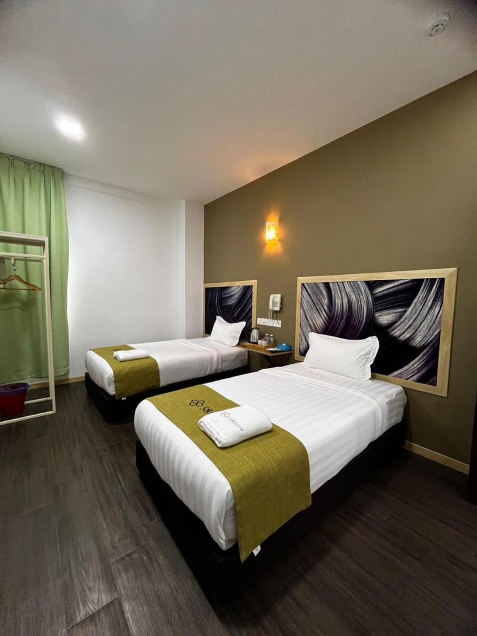 S8 Boutique Hotel Near Klia 1 & Klia 2 Sepang Ngoại thất bức ảnh